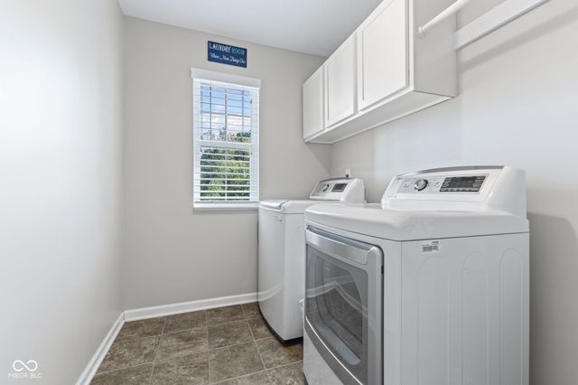 6214 Clary Lane, Greenwood, IN 46143