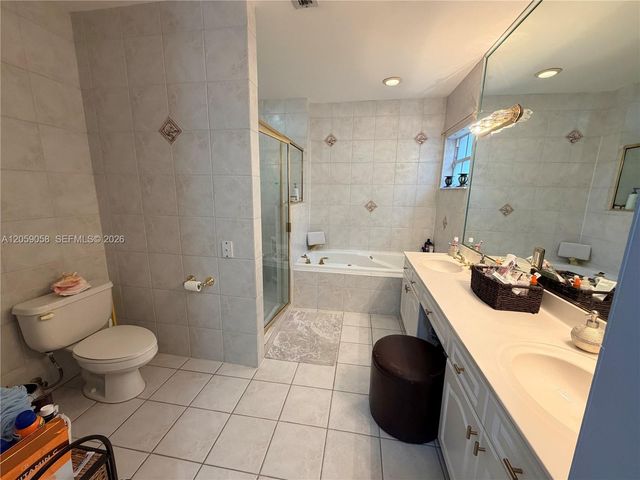 15253 SW 138th Ter, Miami, FL 33196