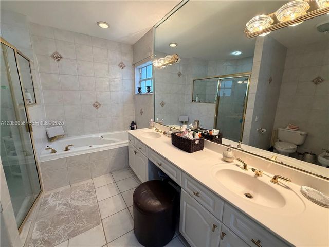 15253 SW 138th Ter, Miami, FL 33196