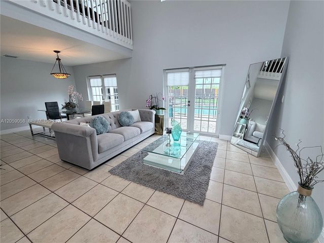 15253 SW 138th Ter, Miami, FL 33196