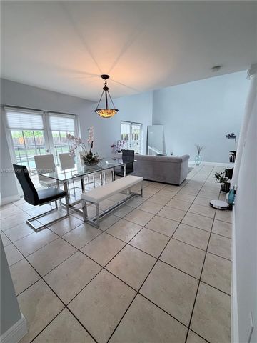 15253 SW 138th Ter, Miami, FL 33196