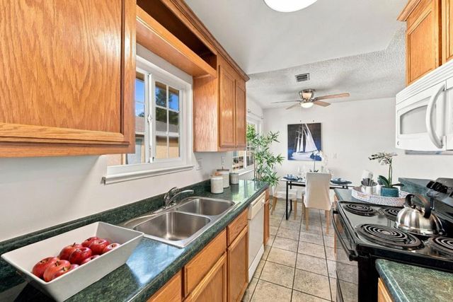 757 Warring Drive 4, San Jose, CA 95123