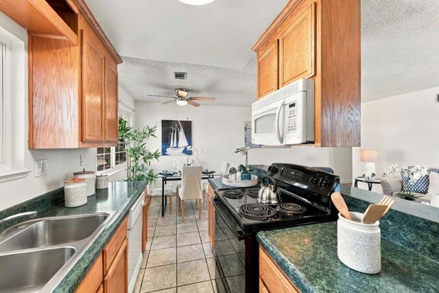 757 Warring Drive 4, San Jose, CA 95123