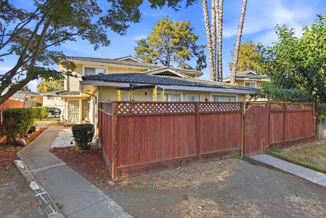 757 Warring Drive 4, San Jose, CA 95123