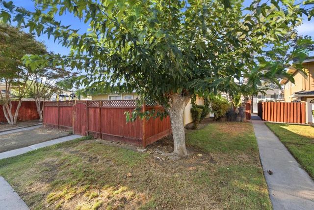 757 Warring Drive 4, San Jose, CA 95123
