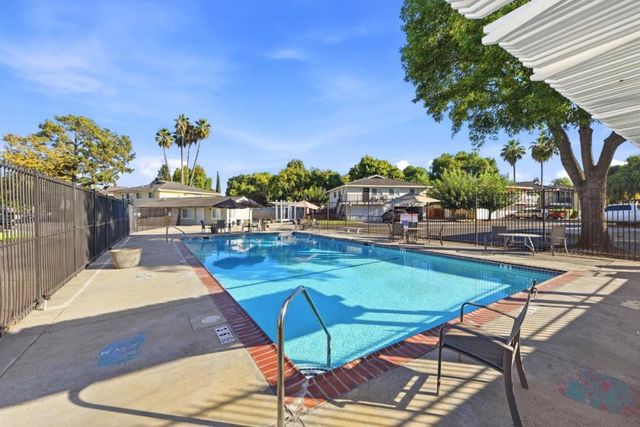 757 Warring Drive 4, San Jose, CA 95123