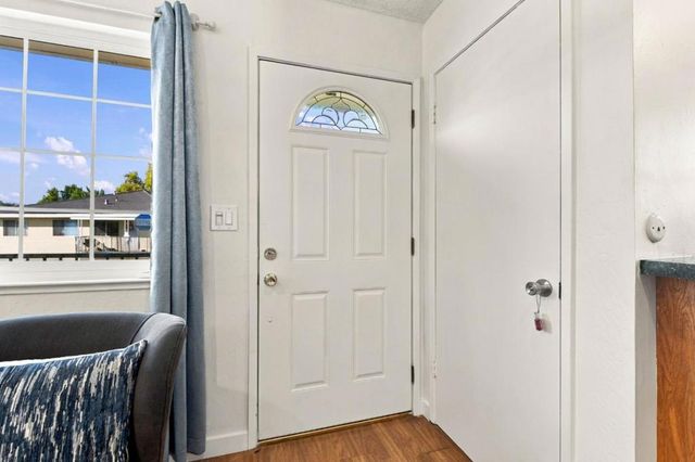 757 Warring Drive 4, San Jose, CA 95123