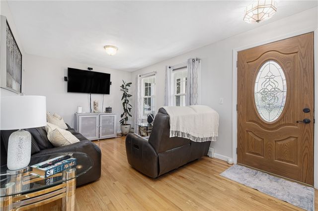 35 Gianna Drive, Cranston, RI 02921