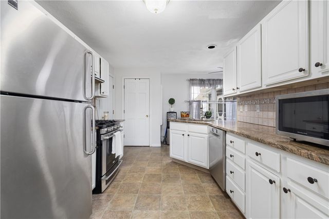 35 Gianna Drive, Cranston, RI 02921