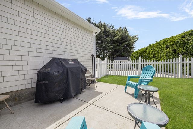 35 Gianna Drive, Cranston, RI 02921