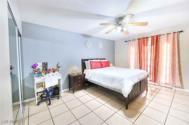 3709 El Conlon Avenue, Las Vegas, NV 89102