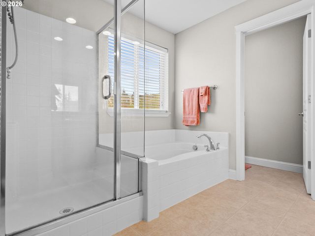 2009 Ne 157TH St, Vancouver, WA 98686