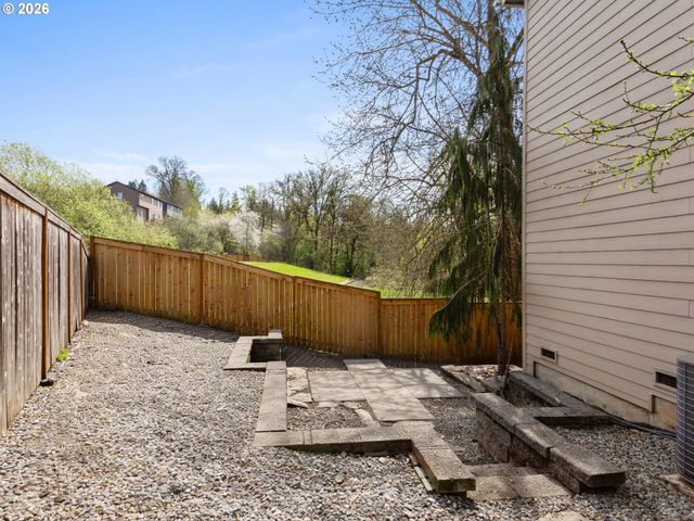 2009 Ne 157TH St, Vancouver, WA 98686