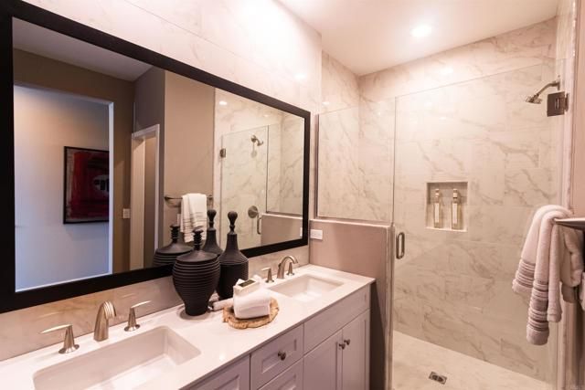 1109 Hibiscus Way, Oceanside, CA 92054