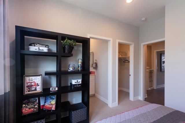 1109 Hibiscus Way, Oceanside, CA 92054