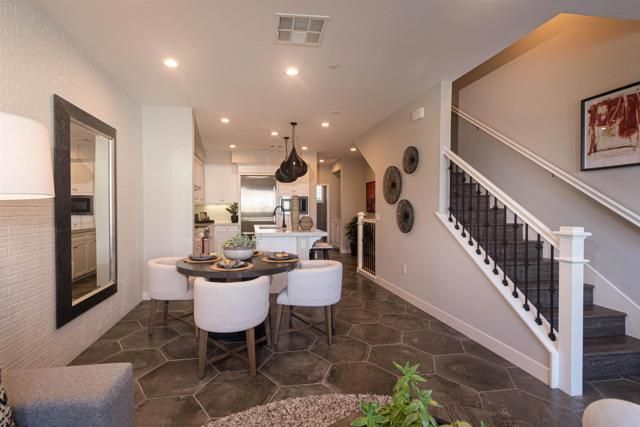 1109 Hibiscus Way, Oceanside, CA 92054