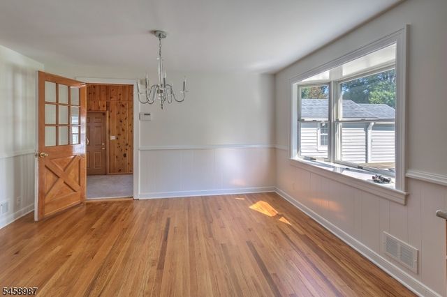 25 Fairview Dr E, Bernards Twp., NJ 07920