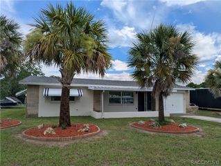 31 Regina Boulevard, Beverly Hills, FL 34465