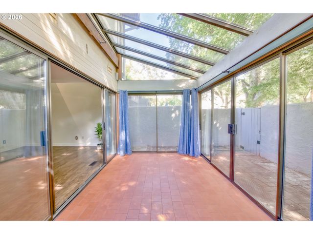 28615 Sw ASH MEADOWS Blvd 10, Wilsonville, OR 97070