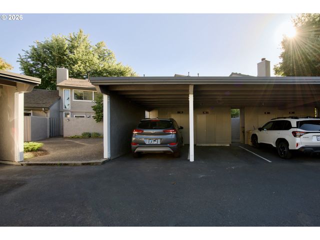 28615 Sw ASH MEADOWS Blvd 10, Wilsonville, OR 97070