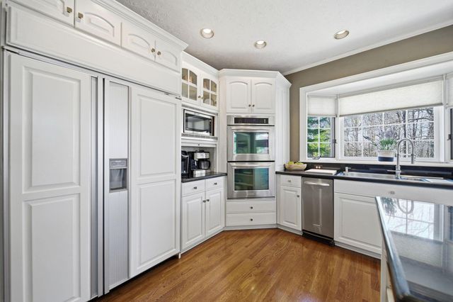 4876 Paddington Way, Powell, OH 43065