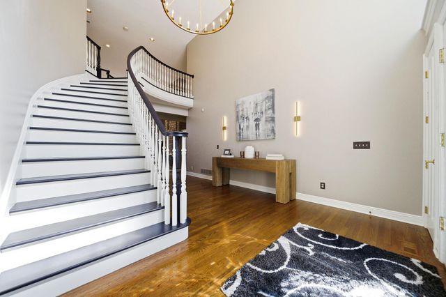 4876 Paddington Way, Powell, OH 43065