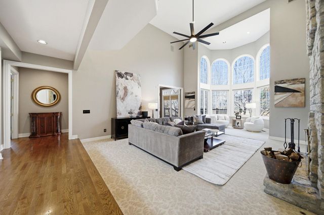 4876 Paddington Way, Powell, OH 43065