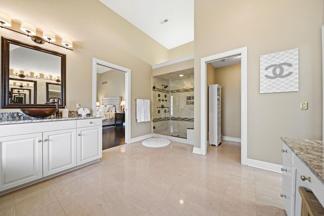 4876 Paddington Way, Powell, OH 43065