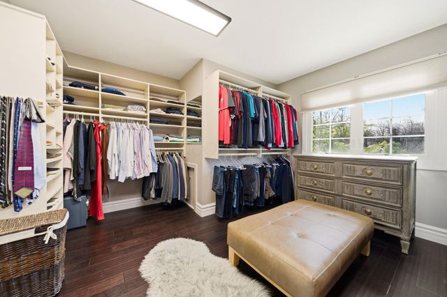 4876 Paddington Way, Powell, OH 43065