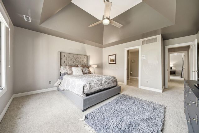 4876 Paddington Way, Powell, OH 43065