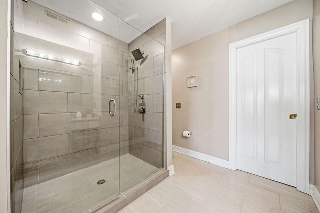 4876 Paddington Way, Powell, OH 43065