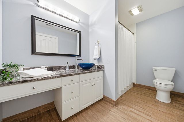 4876 Paddington Way, Powell, OH 43065