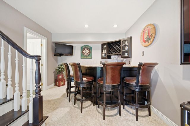 4876 Paddington Way, Powell, OH 43065