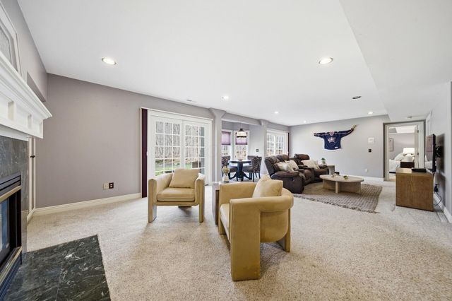 4876 Paddington Way, Powell, OH 43065