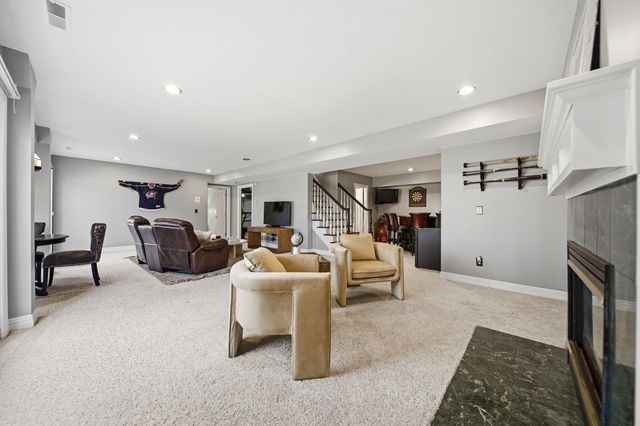 4876 Paddington Way, Powell, OH 43065