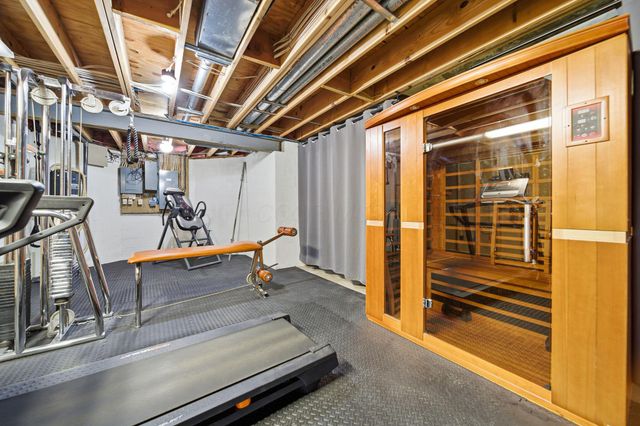 4876 Paddington Way, Powell, OH 43065