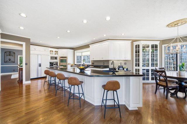 4876 Paddington Way, Powell, OH 43065