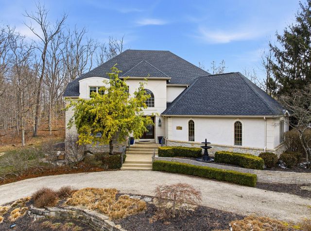 4876 Paddington Way, Powell, OH 43065