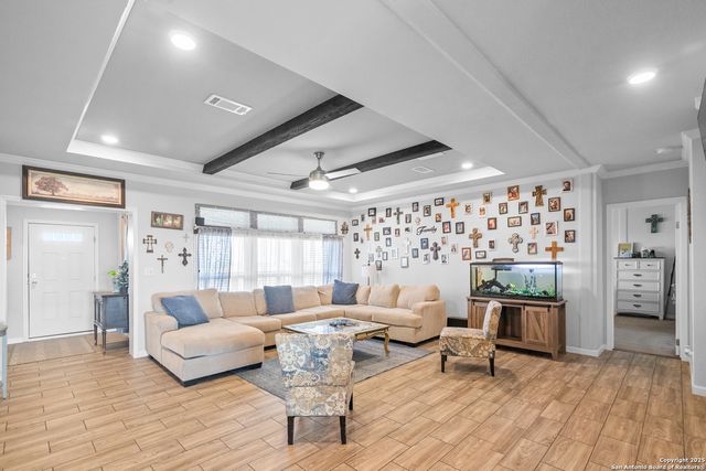 193 Shady Hollow Rd., Victoria, TX 77904