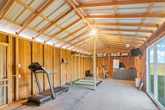 193 Shady Hollow Rd., Victoria, TX 77904