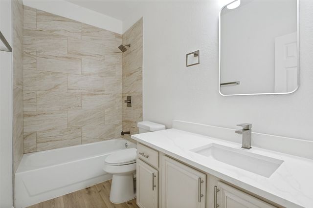 4033 Brazos Drive, Carrollton, TX 75007