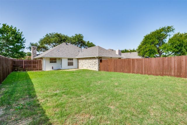 4033 Brazos Drive, Carrollton, TX 75007