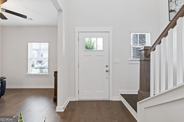 1807 weatherbrook Circle, Lawrenceville, GA 30043