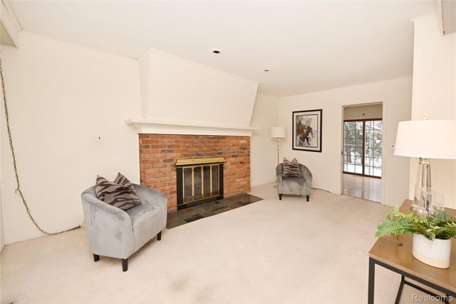 488 Bryn Mawr Street, Birmingham, MI 48009