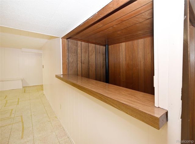 488 Bryn Mawr Street, Birmingham, MI 48009