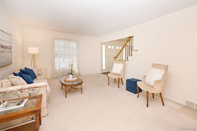 488 Bryn Mawr Street, Birmingham, MI 48009