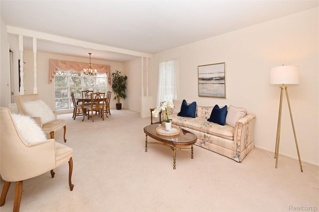 488 Bryn Mawr Street, Birmingham, MI 48009