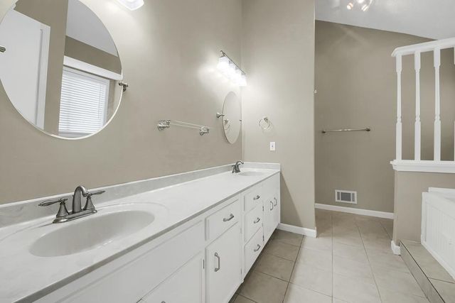 2067 York River Way, Suwanee, GA 30024