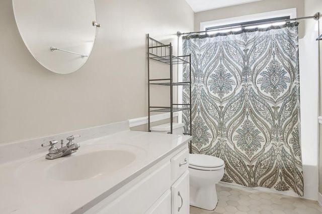 2067 York River Way, Suwanee, GA 30024