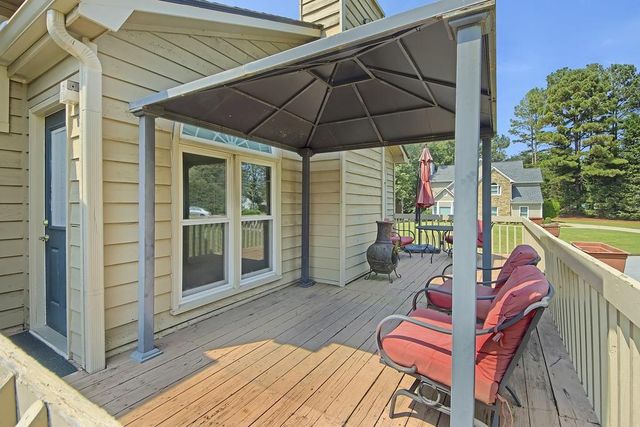 2067 York River Way, Suwanee, GA 30024